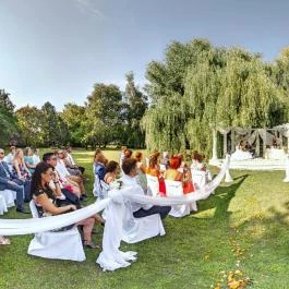 Geréby Kúria Hotel és Lovasudvar Lajosmizse - Medence/kert