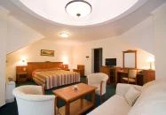 Geréby Kúria Hotel és Lovasudvar Lajosmizse