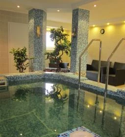 Liza Aqua & Conference Hotel