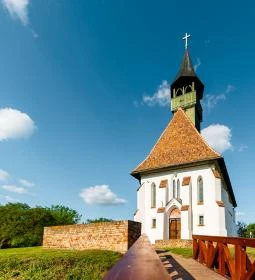 Óföldeáki Erődtemplom