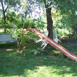 Barátka Vendégház Abádszalók - Medence/kert