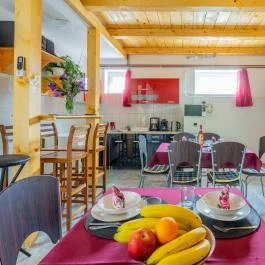 Fortuna Vendégház Abádszalók - Vendéglátás