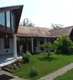 Kék Sziget Pihenőház 