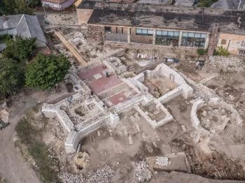 Bencés kolostor romjai Abasár