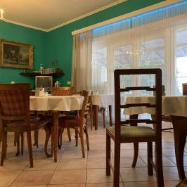 Kis Szárcsa Vendégház Agárd - Vendéglátás