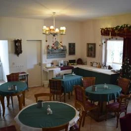 Kis Szárcsa Vendégház Agárd - Vendéglátás