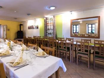 Simon Panzió Agárd