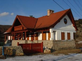 Kövirózsa Apartmanház Aggtelek