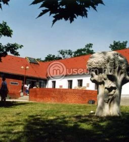 Nagy László Városi Könyvtár és Szabadidő Központ Muzeális Gyűjteménye - Városi Múzeum