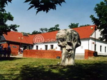 Nagy László Városi Könyvtár és Szabadidő Központ Muzeális Gyűjteménye - Városi Múzeum Ajka