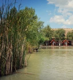 Halascsárda Panzió