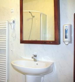 Halascsárda Panzió