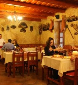 Halásztanya Étterem