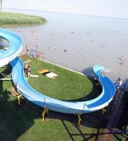 63. legjobb látnivaló: Községi strand, Alsóörs