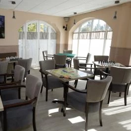 Hotel Laroba Alsóörs - Vendéglátás