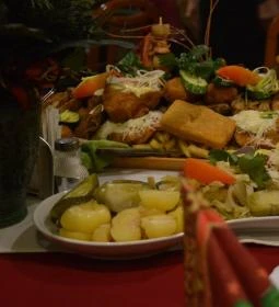 Hármaskönyv Fogadó étterme