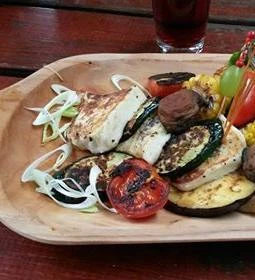 Hármaskönyv Fogadó étterme