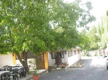 Andreas Wellness & Borház Panzió Badacsonytördemic