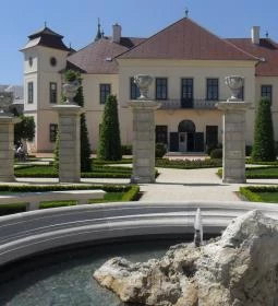 Hajósi Barokk Kastély