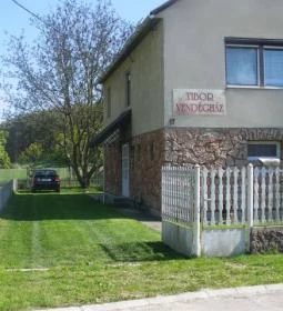 Tibor Vendégház