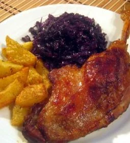 Club Panzió - Gösser Söröző & Étterem