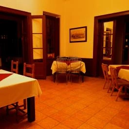 Gösser Club Panzió Balassagyarmat - Vendéglátás