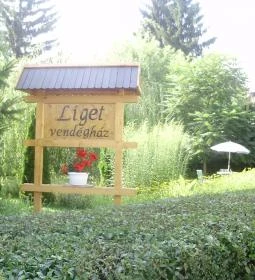 Liget Vendégház 
