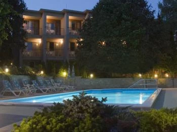 Hotel Villa Pax Balatonalmádi