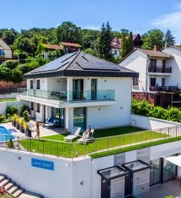 Lake Spirit Boutique Apartments