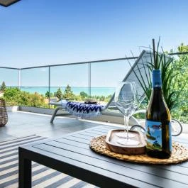 Lake Spirit Boutique Apartments Balatonalmádi - Medence/kert