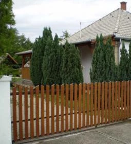 Bajcsy utcai Nyaraló