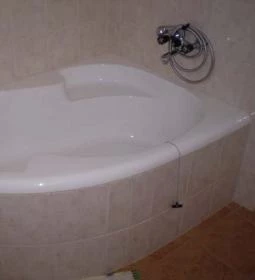 Bajcsy utcai Nyaraló