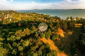 Balatoni Gömbkilátó Balatonboglár