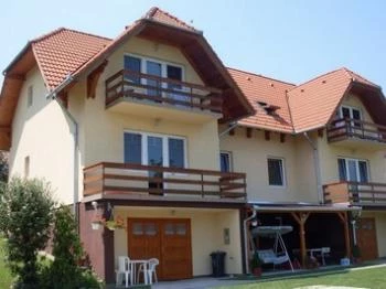 Lala Apartmanok Balatonboglár