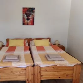 Montana Vendégház Balatonederics - Szobák