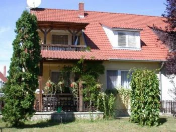 Úttörő Nyaralóház Balatonfenyves