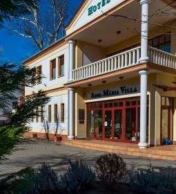 Hotel Anna Villa