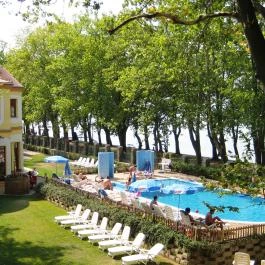 Anna-Mária Villa Balatonföldvár - Medence/kert