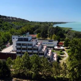 Hotel Három Hattyú Balatonföldvár - Külső kép