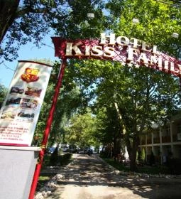 Hotel Kiss Family