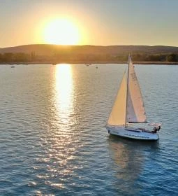 67. legjobb látnivaló: Vitorlázz Füreden 