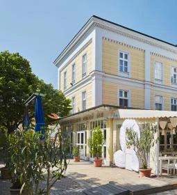 Astoria Hotel és Étterem