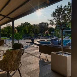 Aura Hotel Balatonfüred - Medence/kert