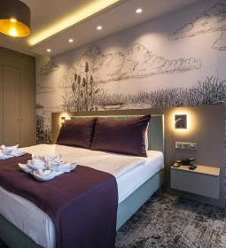 Hotel Golden Lake Resort