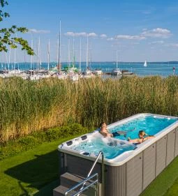 Hotel Golden Lake Resort