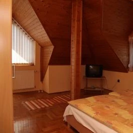 Andrea Apartmanház Balatongyörök - Szobák