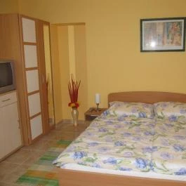 Andrea Apartmanház Balatongyörök - Szobák