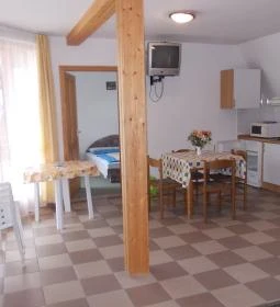 Klaudia Apartmanház