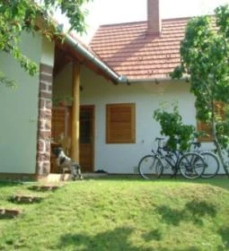 Lekics Pince & Vendégház