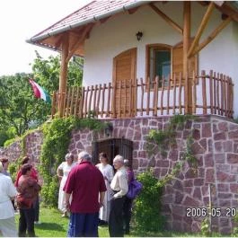 Lekics Pince & Vendégház Balatongyörök - Külső kép